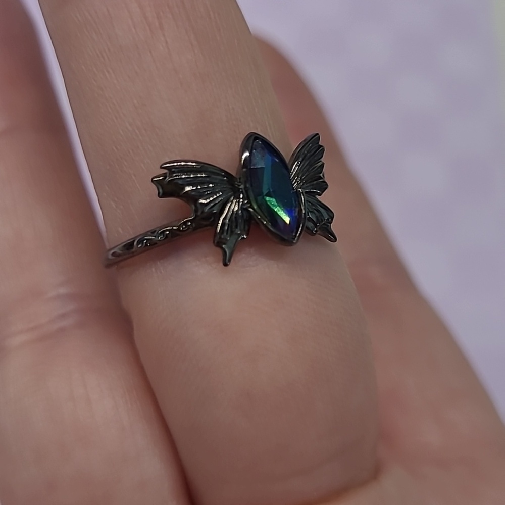 Butterfly Crystal Ring - Iridescent Blue-Purple Accent Size 8 - Picture 2 of 4